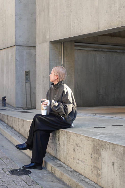 ボリュームスラックスパンツ